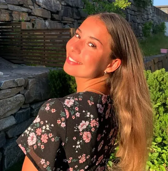 Cận cảnh nhan sắc bạn gái 18 tuổi xinh đẹp của Erling Haaland 5 3 0201095753