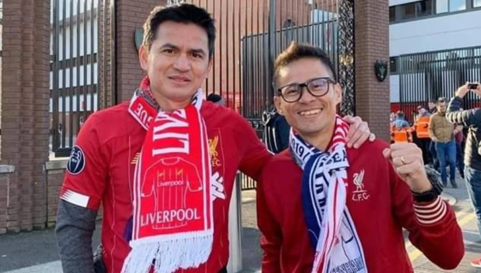 CAHN đón hàng loạt người Thái sau khi HLV Kiatisak tiếp quản ghế nóng 3b1bbcdcef9bfe51df25dba9bdb2afc4cf1c2be7