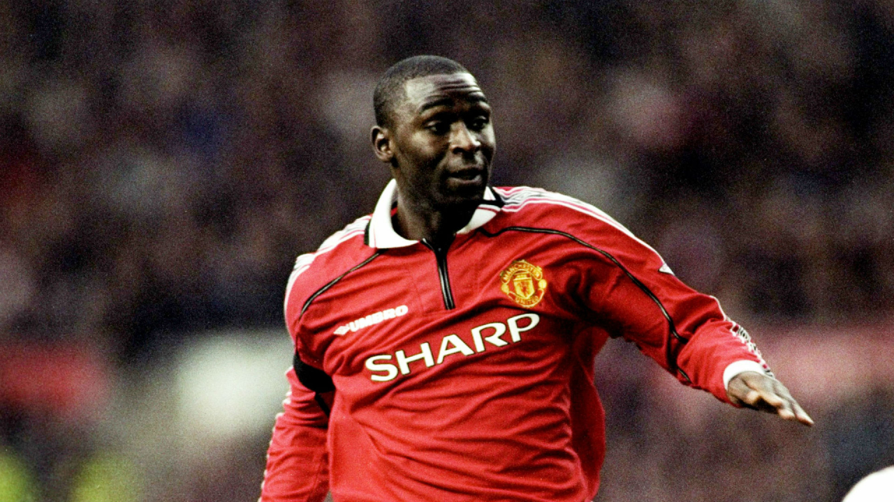 Đố vui: Chỉ fan cứng của MU mới kể tên được hết những huyền thoại này 6 tieu su andy cole cau thu bong da duoc yeu thich ngu 2092 2