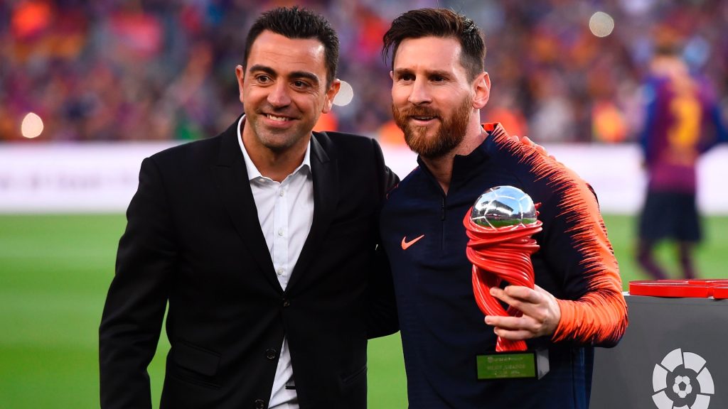 Messi tiến cử người thay thế HLV Xavi dẫn dắt Barca GettyImages 960573696