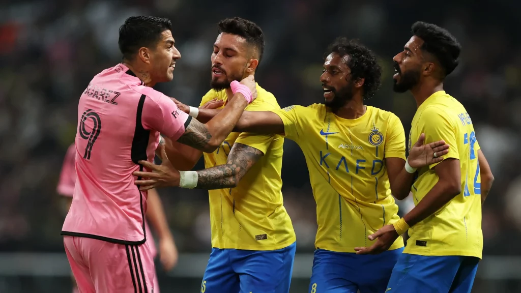Messi nổi giận, ẩu đả xảy ra trong ngày Al Nassr vùi dập Inter Miami suarez