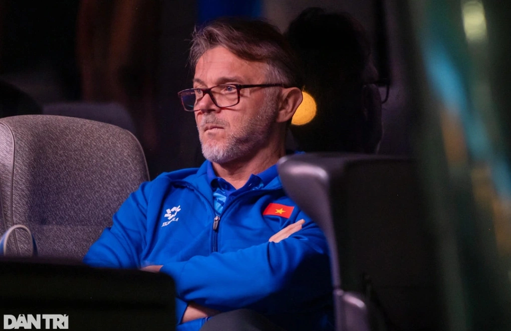 Công an vào cuộc điều tra vụ 2 nam thanh niên h.ành h.ung CĐV nữ trên sân Mỹ Đình 3 8db1a9c39ea431fa68b5 1711426539420