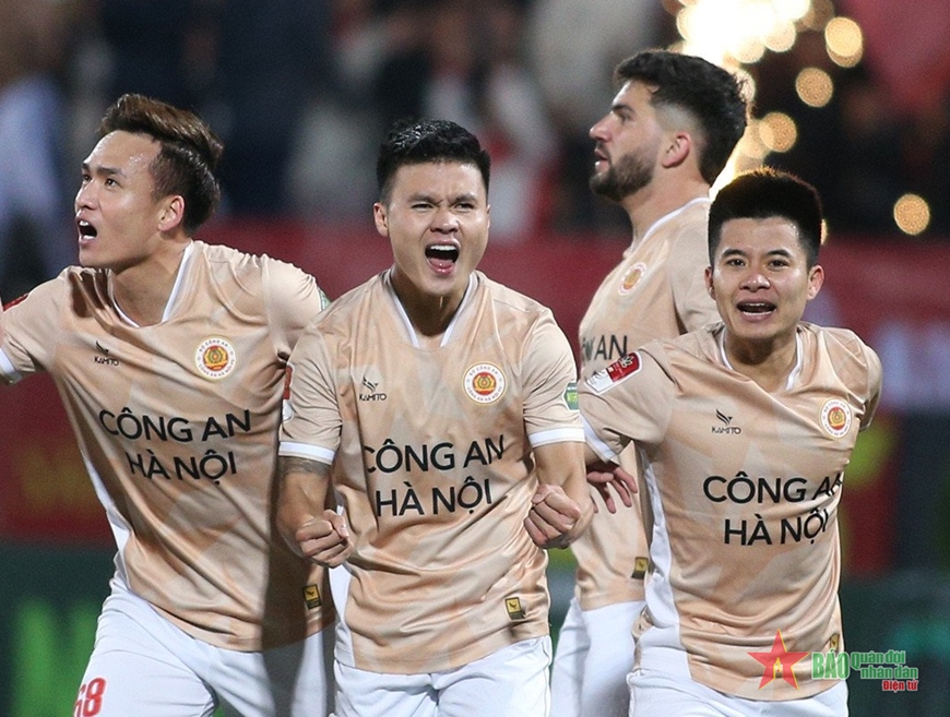 Chia tay CLB CAHN, Quang Hải phá kỷ lục phí lót tay ở V-League? images1934993 832caa80cef662a83be7