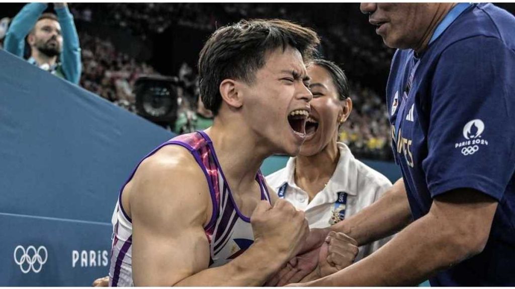 Lập cú đúp HCV Olympic, ‘hoàng tử TDDC Philippines’ bơi trong tiền thưởng 3852cde51d9f3153