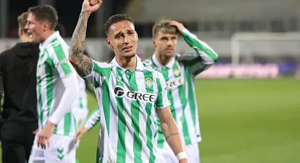 Antony cùng Betis vỡ mộng dự Champions League mùa tới ab56b7c9a992f626b1856d76f8d1fc2a e1747354532107