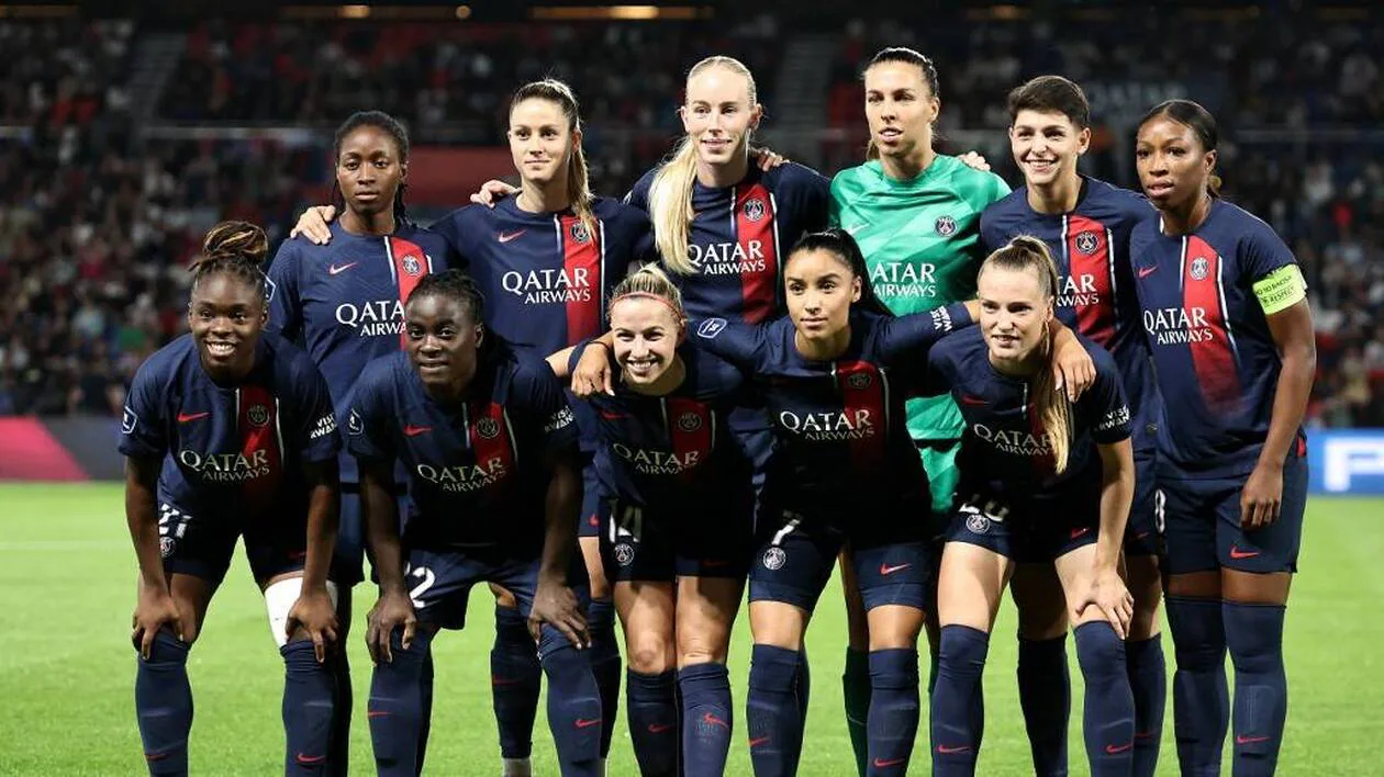 Ghiền Bóng Đá 21 MjAyMzEwZGQzYWZhNmYzNDE4MTIwODNjN2Y2ZGU4OTQ3MzY2ZTQ