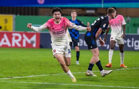 Sao gốc Việt tỏa sáng giúp Leverkusen ngược dòng không tưởng 98dba637 ab53 4f52 bdfc b022cde90a86 1 e1761790849855